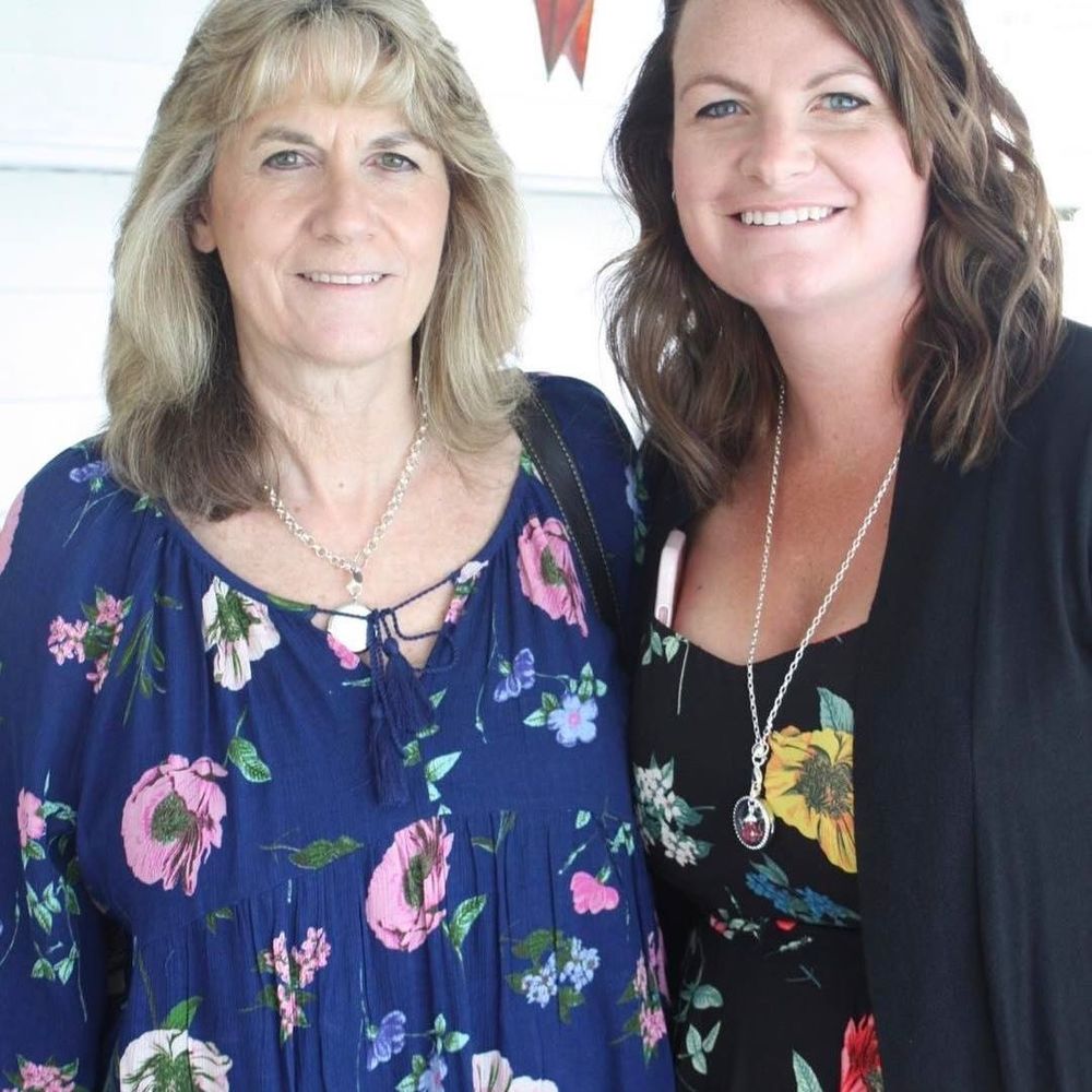 Meet your Posher, Pamela
